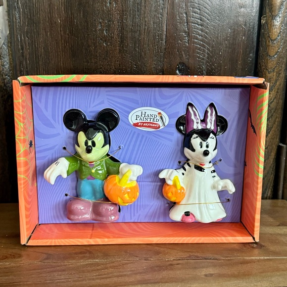 Disney Halloween Mickey Frankenstein & Minnie Bride Hand Painted Ceramic Shakers - Picture 2 of 10